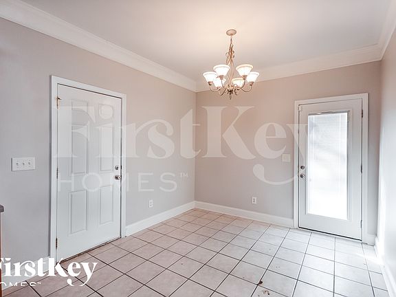 5th image of 4611 River Rd