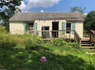 5895 Graham Farm Rd, Winston Salem, NC 27105