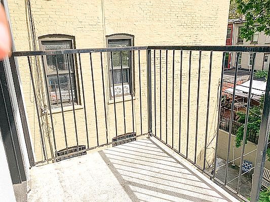 5th image of 920 Myrtle Ave #Dd3