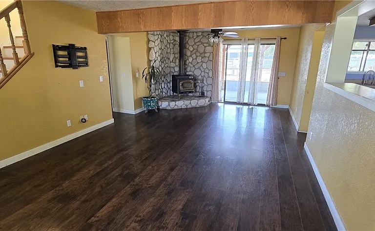 7806 E Avenue U — Photo 5