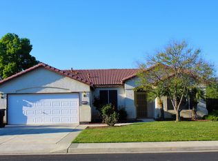 1108 W Pebble Dr, Hanford, CA