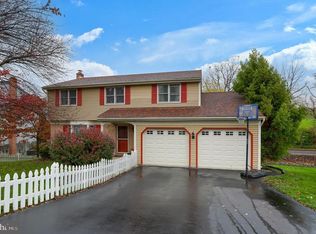 11 Blackberry Ln, Ephrata, PA 17522