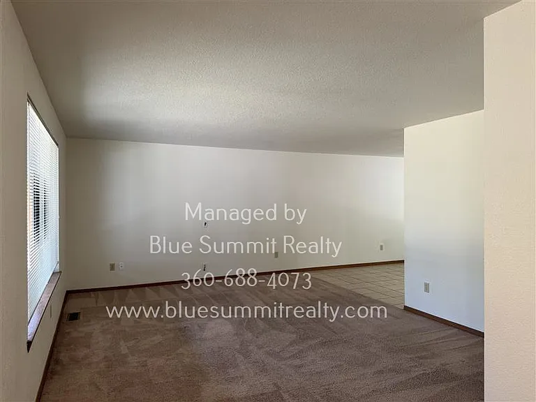 2120 Agate Ct SE — Photo 5