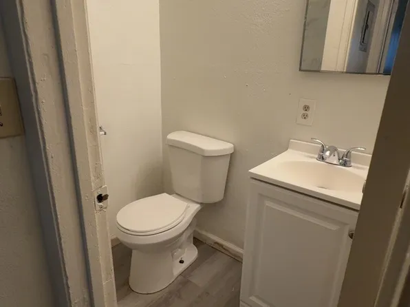 1136 E Oak St #23, Stockton, CA 95205