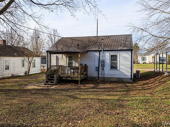3rd image of 624 Penny Ave