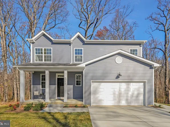 6100 Wesson Dr, Suitland, MD 20746