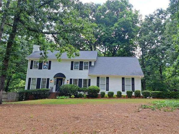 110 Acorn Dr, McDonough, GA 30253