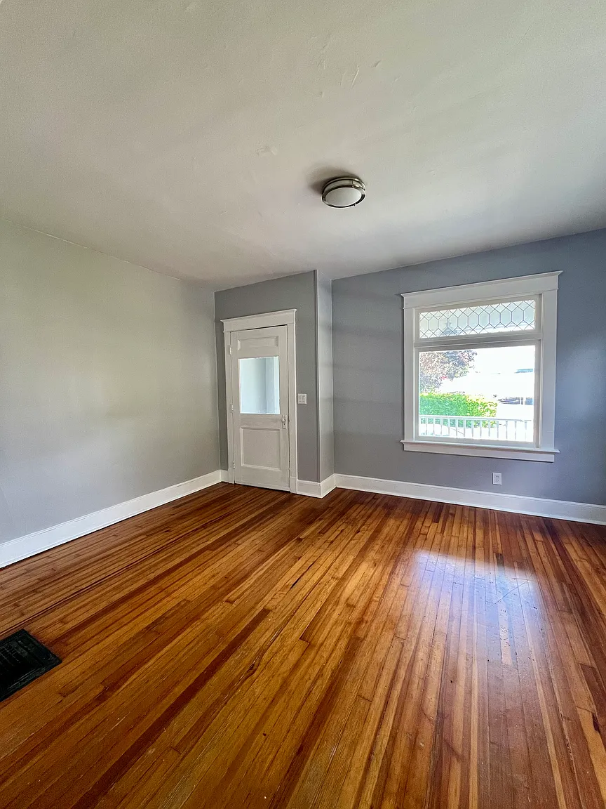 15 Haendel St photo 1