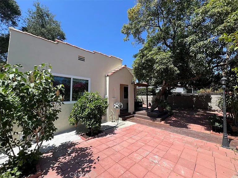 1011 San Pascual Ave — Photo 7