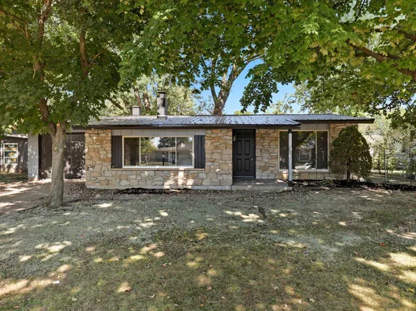 4931 Nassau Dr, Fort Wayne, IN 46815