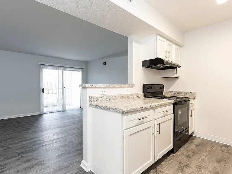 3833 Hoosier Woods Ct — Photo 5