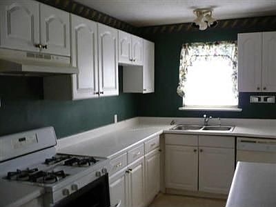 2nd image of 2802 Larry Dr