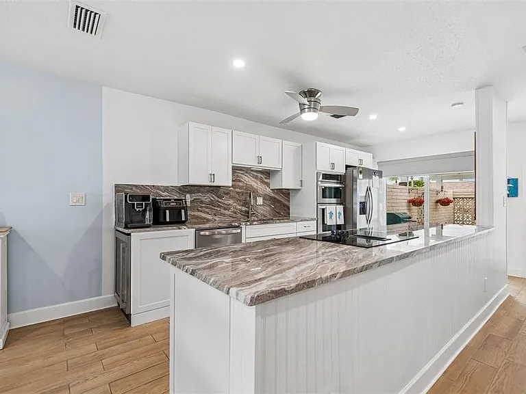 392 Boca Ciega Point Blvd N — Photo 11
