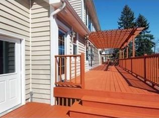 910 W Elm St, Wheaton, IL