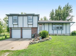 26885 W 143rd St, Olathe, KS 66061