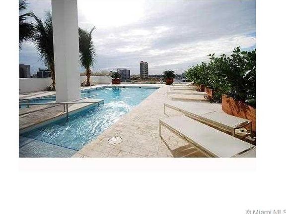 5th image of 1040 Biscayne Blvd APT 3403