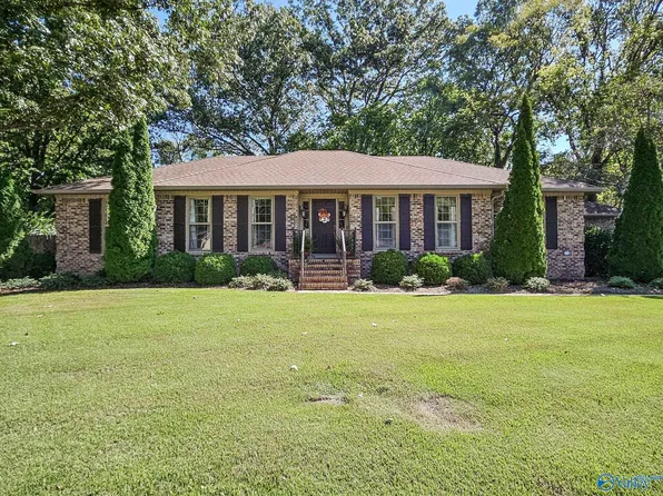 7907 Shadow Bend Dr SE, Huntsville, AL 35802