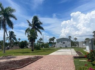 11290 Azalea Ln, Fort Myers Beach, FL 33931