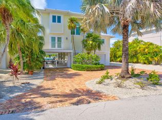 948 Gulf Dr, Summerland Key, FL 33042