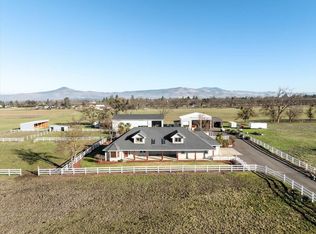 1173 Casino Rd, Medford, OR 97501