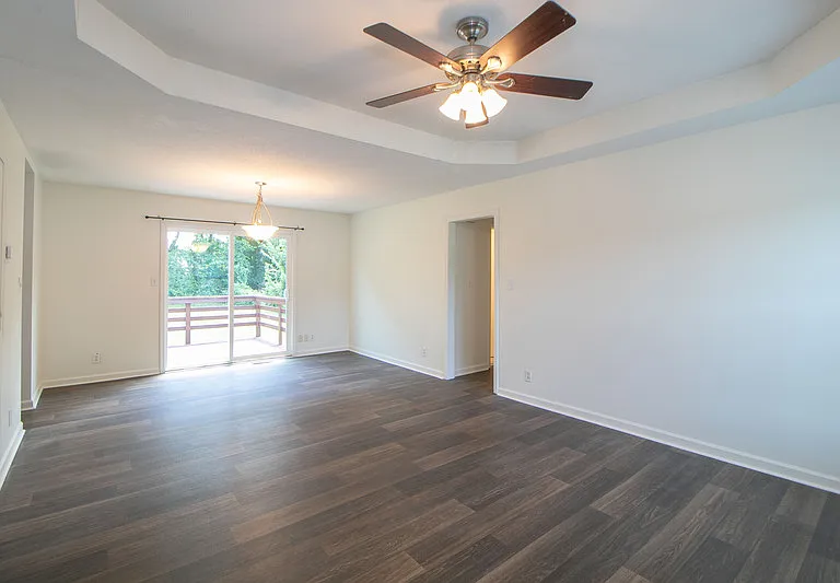 613 Joshua Dr — Photo 4