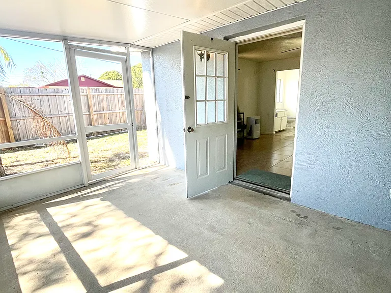 1211 1/2 Arroyo Pkwy — Photo 20