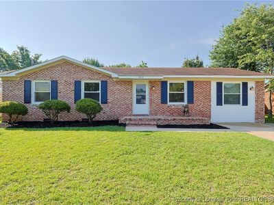 3213 Old Oak Ln, Hope Mills, NC, 28348
