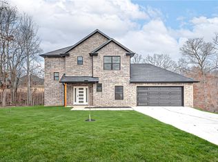 3 Clackmannan Cir, Bella Vista, AR 72715