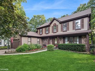 1100 Spring Creek Ct, Elgin, IL 60120