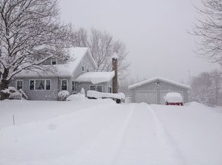 7512 Owens Rd, Wolcott, NY 14590