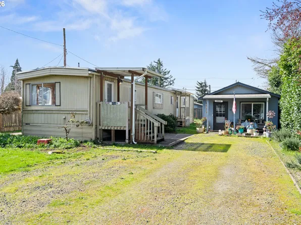 1566 Laura St, Springfield, OR 97477