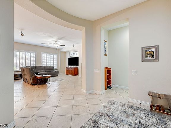 3rd image of 7521 Java Sparrow St