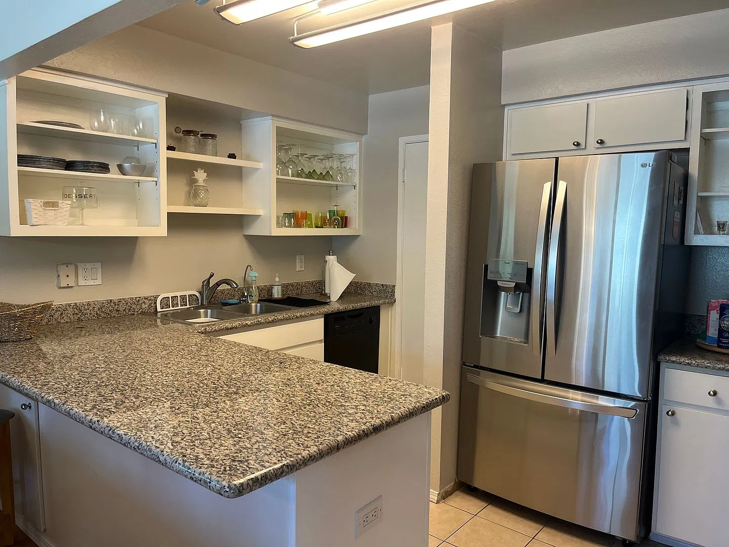 Furnished & Turnkey 3-Bedroom Townhome in Desirable Windsong Community — Photo 2