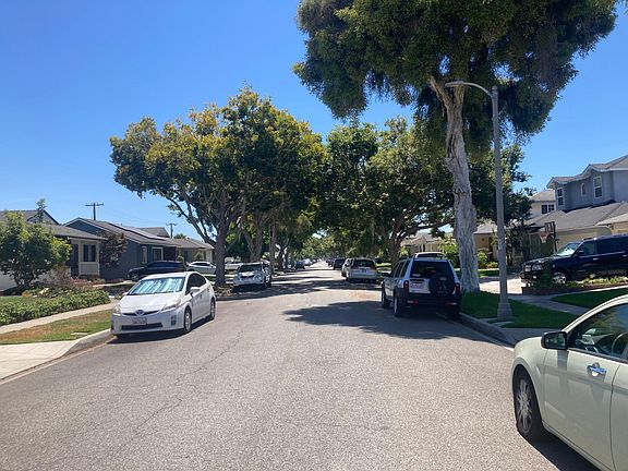 3rd image of 4643 Nipomo Ave
