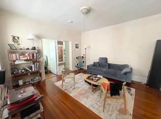 40 Grove St #6, Boston, MA 02114