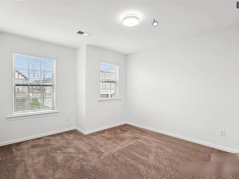 5538 Trieg Dr — Photo 31