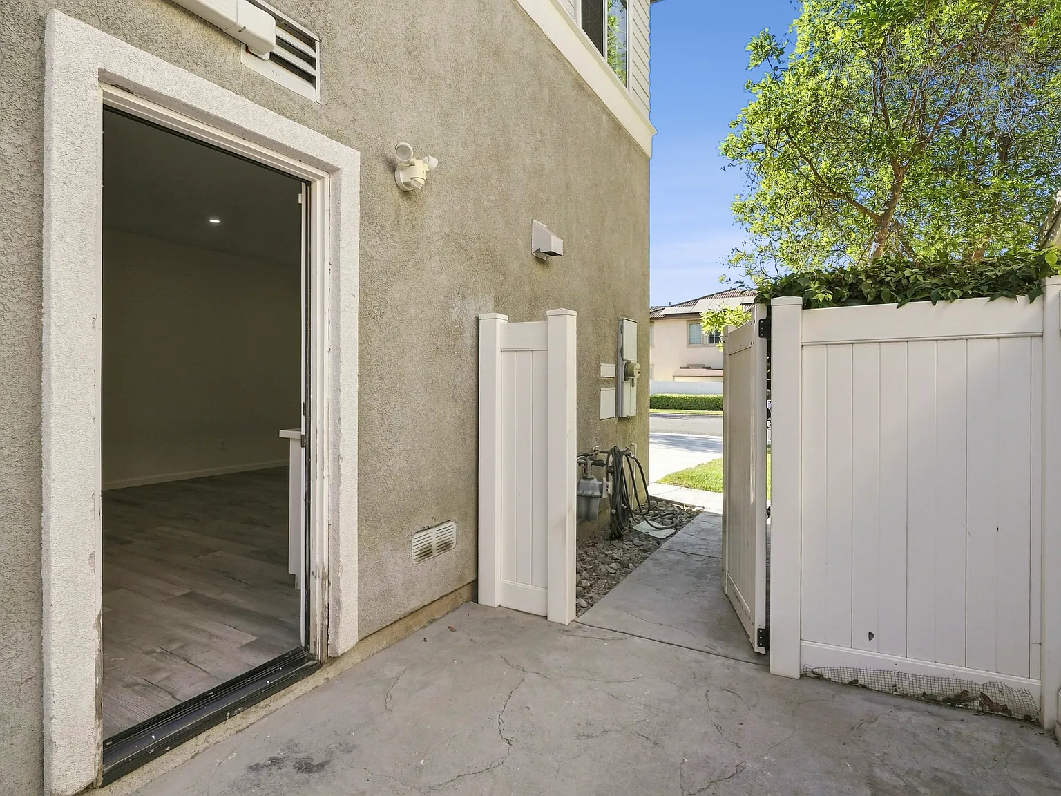 1 bed, 600 sqft, $2,000 — Photo 1