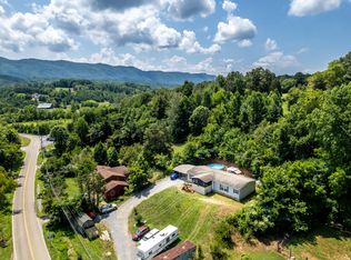 4137 Montvale Rd, Maryville, TN 37803