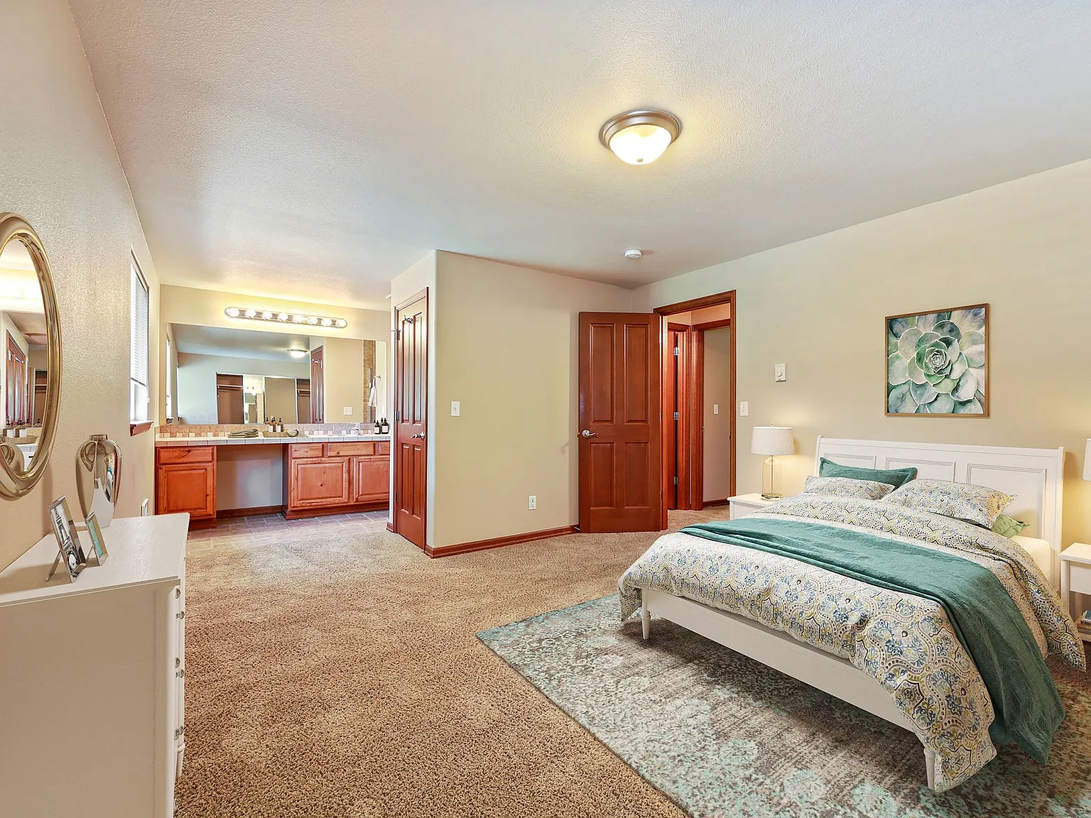 Summers Manor — Photo 4