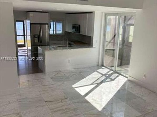 11705 NW 12th St #Townhouse 11705