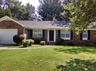 109 Trenton Ln, Greer, SC 29650