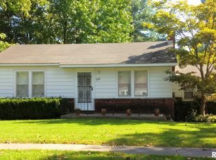 1115 N Bridge St, Carbondale, IL 62901