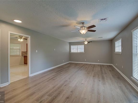 5th image of 3253 Schuler Dr