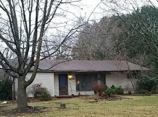 1656 Centerview Dr, Akron, OH 44321