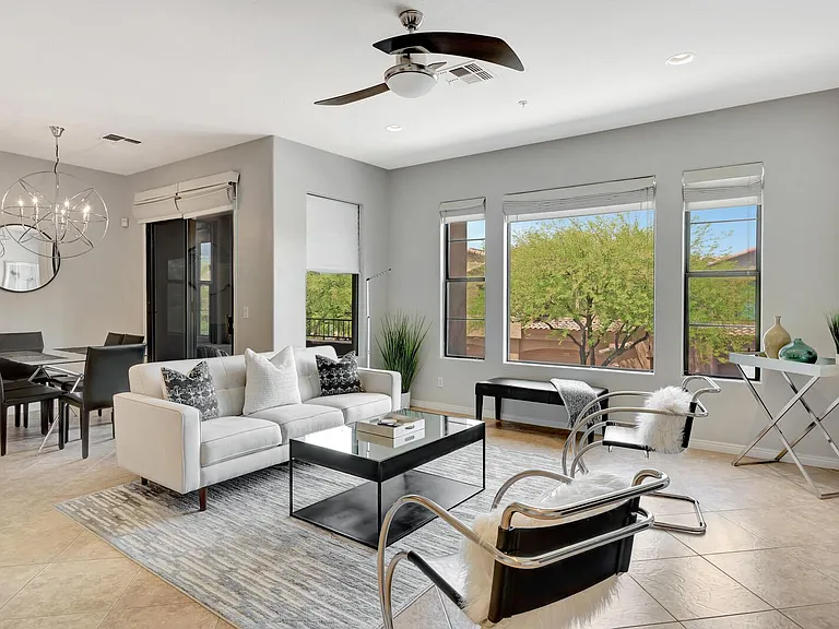 16600 N Thompson Peak Pkwy #2050 — Photo 1