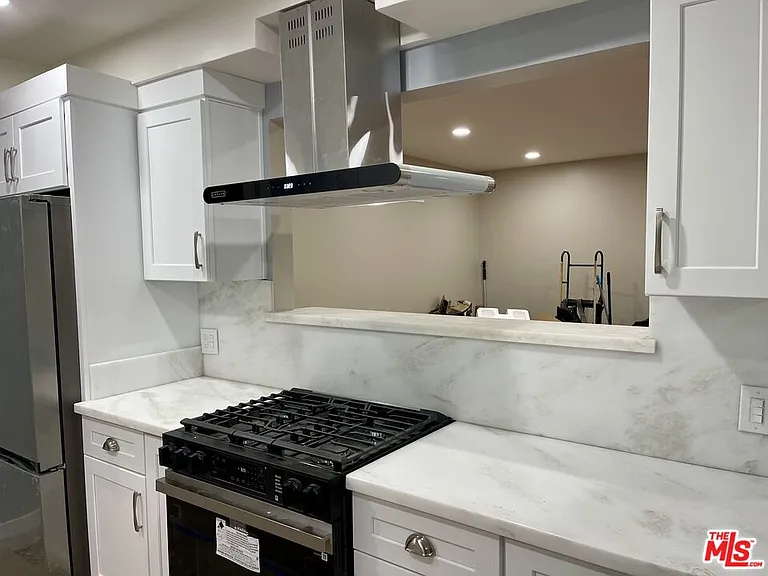 5235 S Slauson Ave — Photo 13