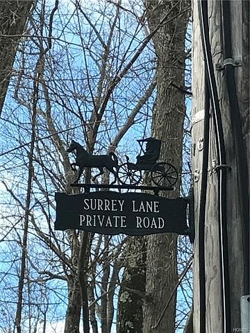 1st image of 8-14 Surrey Ln
