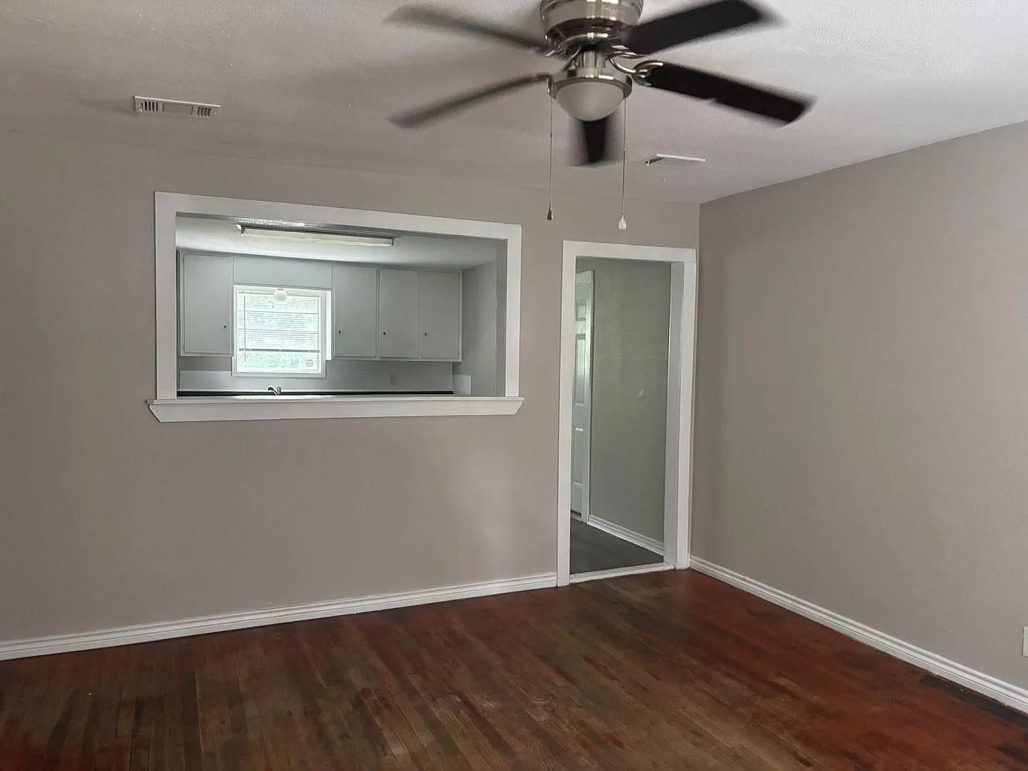 2/1 in Quiet Corner Near Texoma Parkway! — Photo 2
