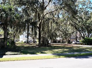 2 Park Bnd, Beaufort, SC 29906