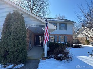 6578 Charlesgate Rd, Dayton, OH 45424